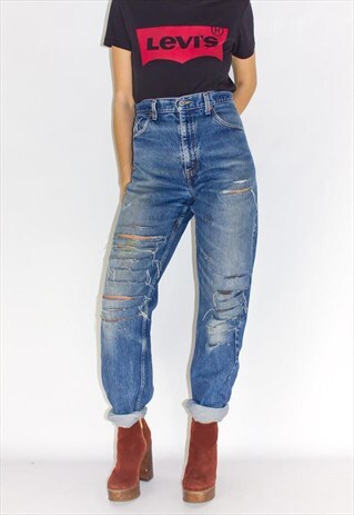 VINTAGE 501 MID RISE GRUNGE RIPPED LEVI JEANS