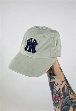 Vintage adidas New York Yankees Embroidered Hat Cap