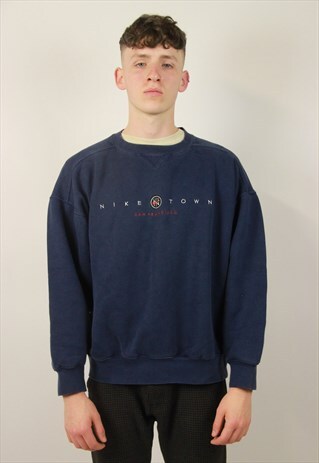 VINTAGE NIKE SWEATSHIRT