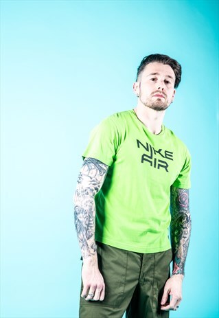 VINTAGE NIKE AIR T-SHIRT IN GREEN