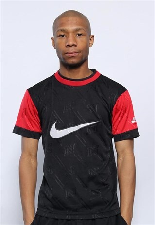 VINTAGE NIKE BIG LOGO FOOTBALL T-SHIRT BLACK