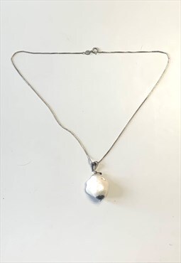 Vintage 80s natural Pearl pendant and chain 