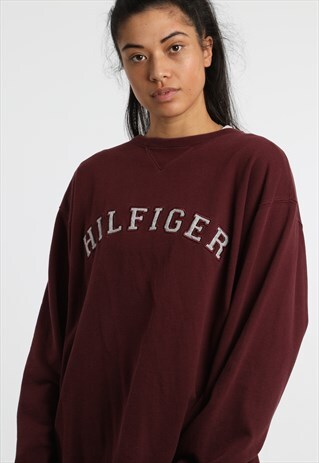 90S TOMMY HILFIGER EMBROIDERED SPELLOUT SWEATSHIRT