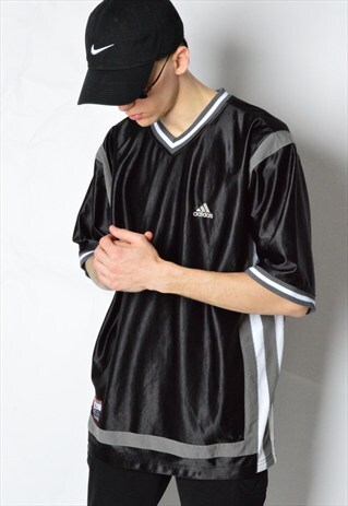 VINTAGE 90S BLACK ADIDAS V-NECK SPORTS T-SHIRT