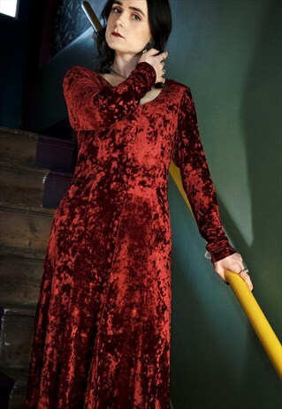GOTHIC RED VELVET DRESS