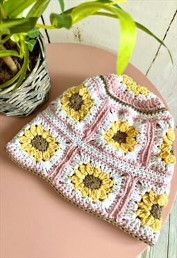 Vintage Handmade Crochet Pastel Granny Square Bucket Hat