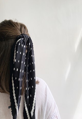 BLACK & WHITE POLKA DOT PLEATED HAIR TIE
