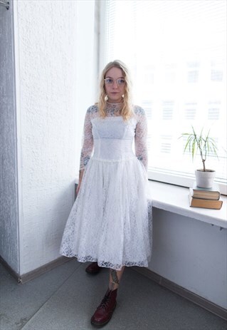 VINTAGE 70'S MIDI WHITE LACE LONG SLEEVED WEDDING DRESS