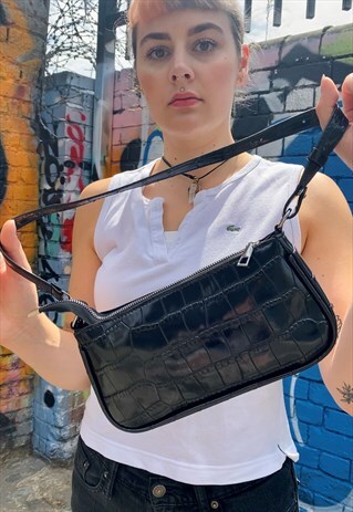 VINTAGE INSPIRED BAGUETTE BAG IN BLACK FAUX SNAKE LEATHER