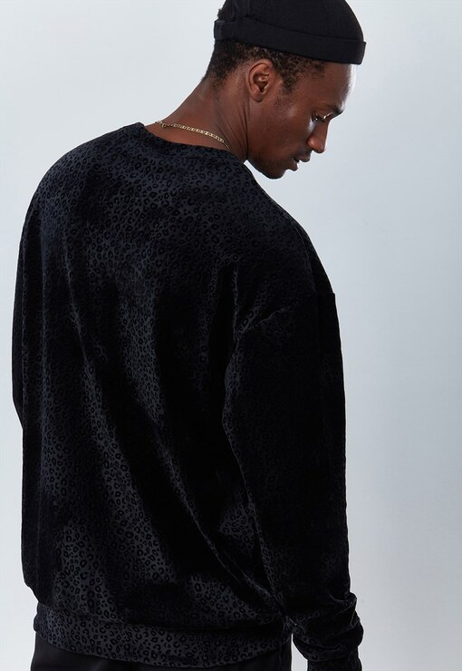 garment image