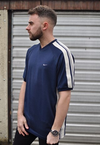 VINTAGE 90'S NIKE STRIPED SIDE TEE