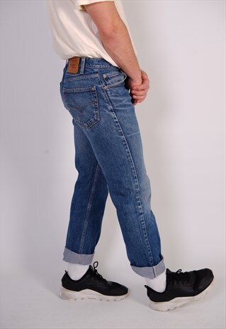 VINTAGE LEVIS JEANS