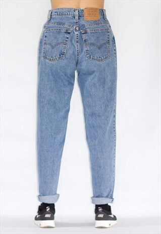 VINTAGE 80'S HIGH WAIST LEVI'S MOM JEANS