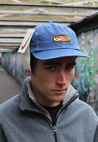 VINTAGE DEADSTOCK 90S NIKE STRAP BACK LOGO CAP