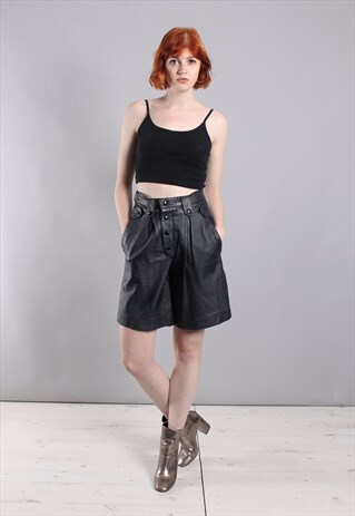 VINTAGE 80S NAVY BLUE SOFT LEATHER CULOTTE SHORTS