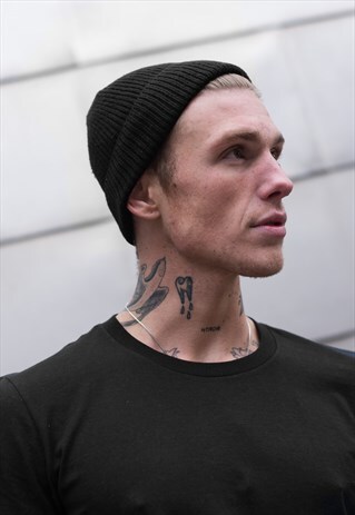 SMALL TRAWLER FISHERMAN BEANIE HAT - BLACK
