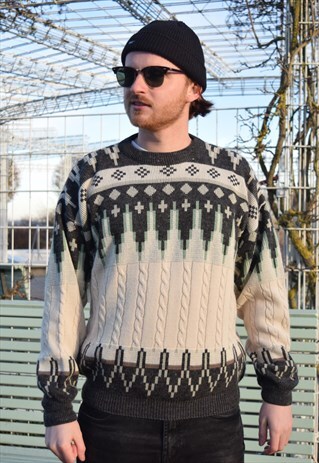 BEIGE AZTEC PATTERNED JUMPER