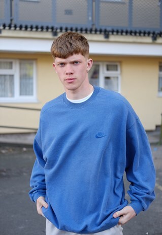 90S VINTAGE NIKE JUMPER