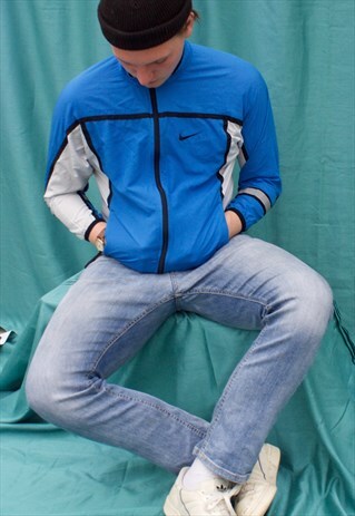 VINTAGE NIKE JACKET