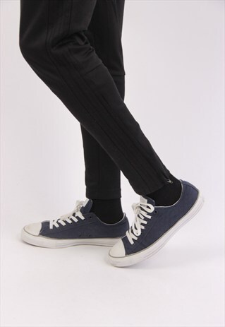 VINTAGE CONVERSE TRAINERS