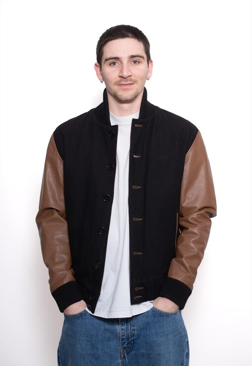 garment image