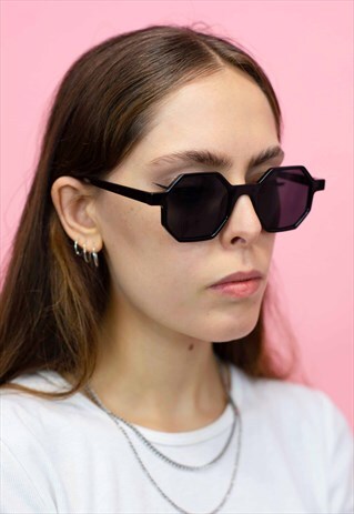 ANGULAR HEXAGONAL BLACK SUNGLASSES