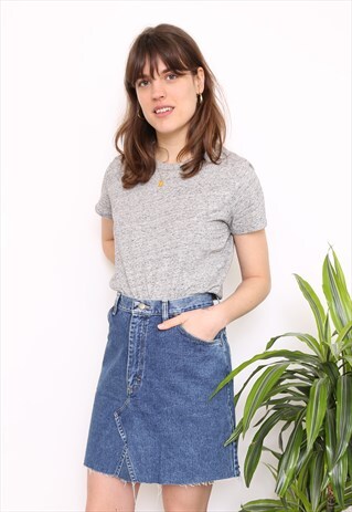 VINTAGE 90S BLUE DENIM RAW HEM MINI SKIRT