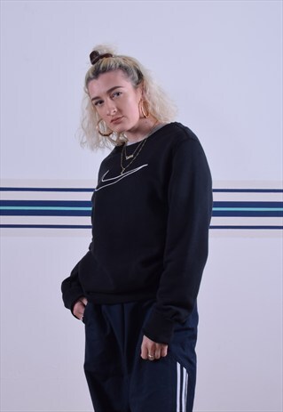 BLACK NIKE EMBROIDERED SWEATSHIRT