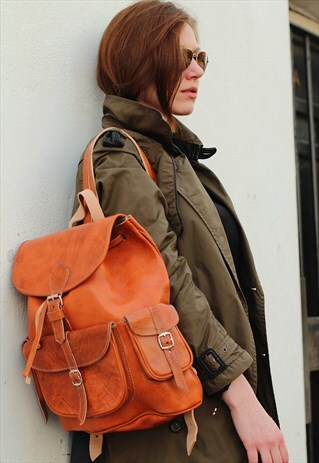 ORANGE LEATHER RUCKSACK (80'S STYLE)