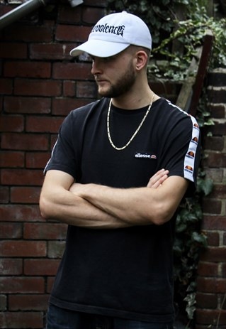 VINTAGE BLACK ELLESSE T-SHIRT LARGE