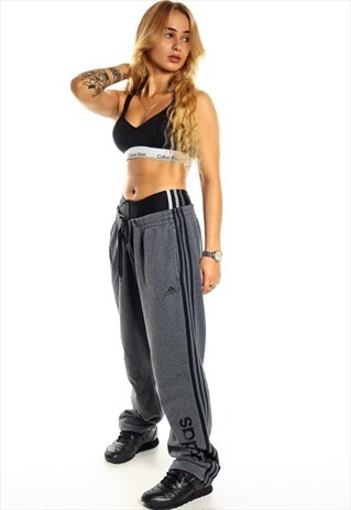 VINTAGE ADIDAS TRACKSUIT BOTTOMS TR82