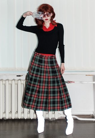VINTAGE Y2K TARTAN MIDI SKIRT IN RED/GREEN/BLACK TONES