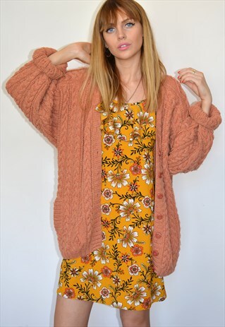 VINTAGE 70S ORANGE PEACH OVERSIZED KNITTED CARDGIAN
