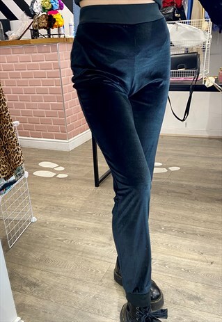 VINTAGE INSPIRED TRACK SUIT TROUSERS IN BLACK VELVET
