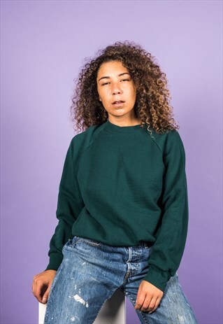 VINTAGE 1990S SWEATER IN GREEN