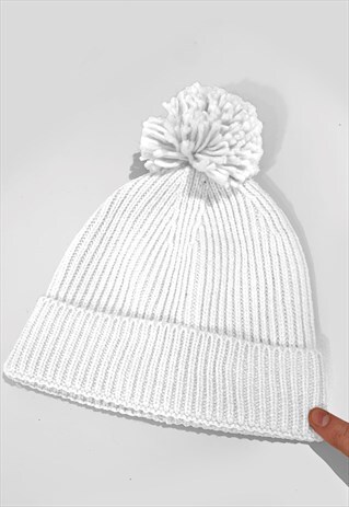 SKI BOBBLE KNITTED RIBBED BEANIE HAT - WHITE