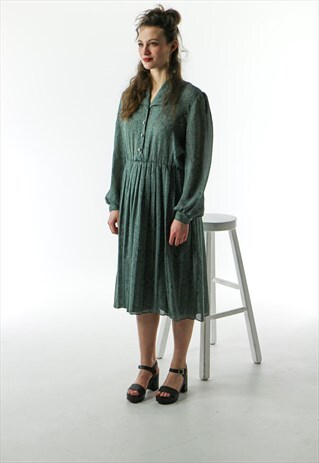 GREEN PLEATED DRESS / VINTAGE LONG SLEEVE DRESS