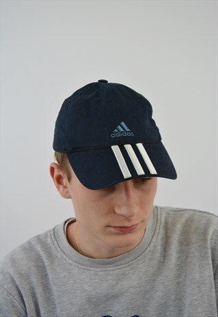 VINTAGE ADIDAS CLASSIC LOGO CAP IN NAVY COLOR