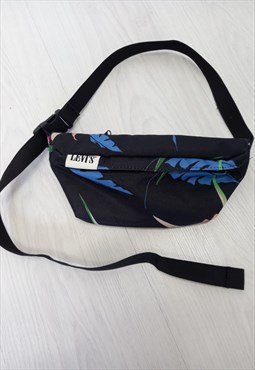 00's Levi's Waist Bag Black Blue Floral