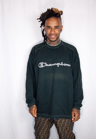 CHAMPION BLACK VINTAGE SWEATSHIRT
