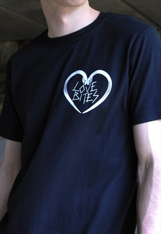 MOONCHILD LOVE BITES SNAKE HEART T-SHIRT BLACK UNISEX