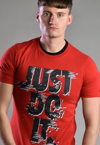 NIKE JUST DO IT CREWNECK T-SHIRT