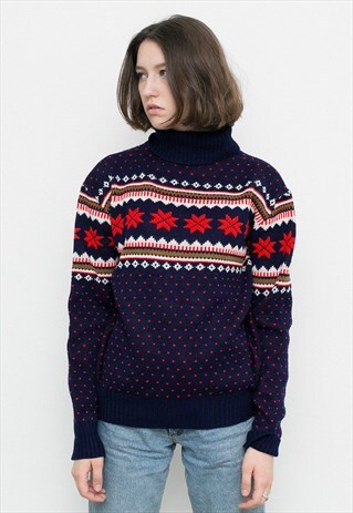 WINTER SNOWFLAKE TURTLENECK SWEATER