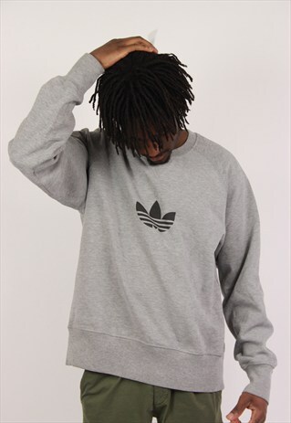 VINTAGE ADIDAS SWEATSHIRT