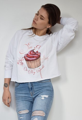 CROPPED SWEATSHIRT 'ICING ON MY CUPCAKE'