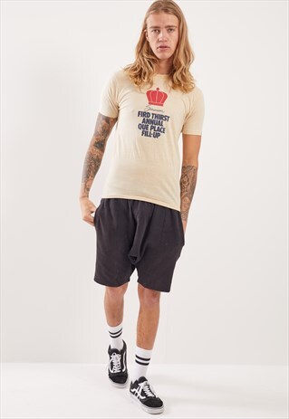 VINTAGE SURVIVOR GRAPHIC T-SHIRT