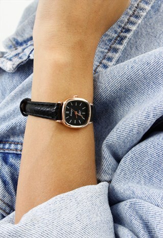 GOLD ROUNDED SQUARE BLACK FACE BLACK STRAP WATCH