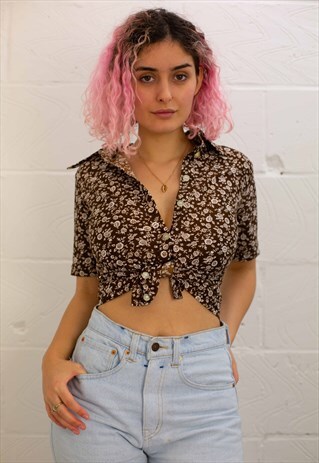 1970'S VINTAGE BROWN SHORT-SLEEVE BLOUSE WITH FLORAL PATTERN