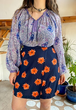 VINTAGE DAISY PRINT HIGH WAISTED MINI SKIRT - XS/S