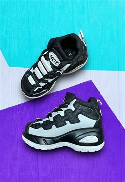 Vintage Y2K Chunky Monochrome Platforms 
